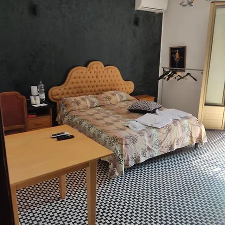 L'angolo Della Pizza Somel Vibo Valentia